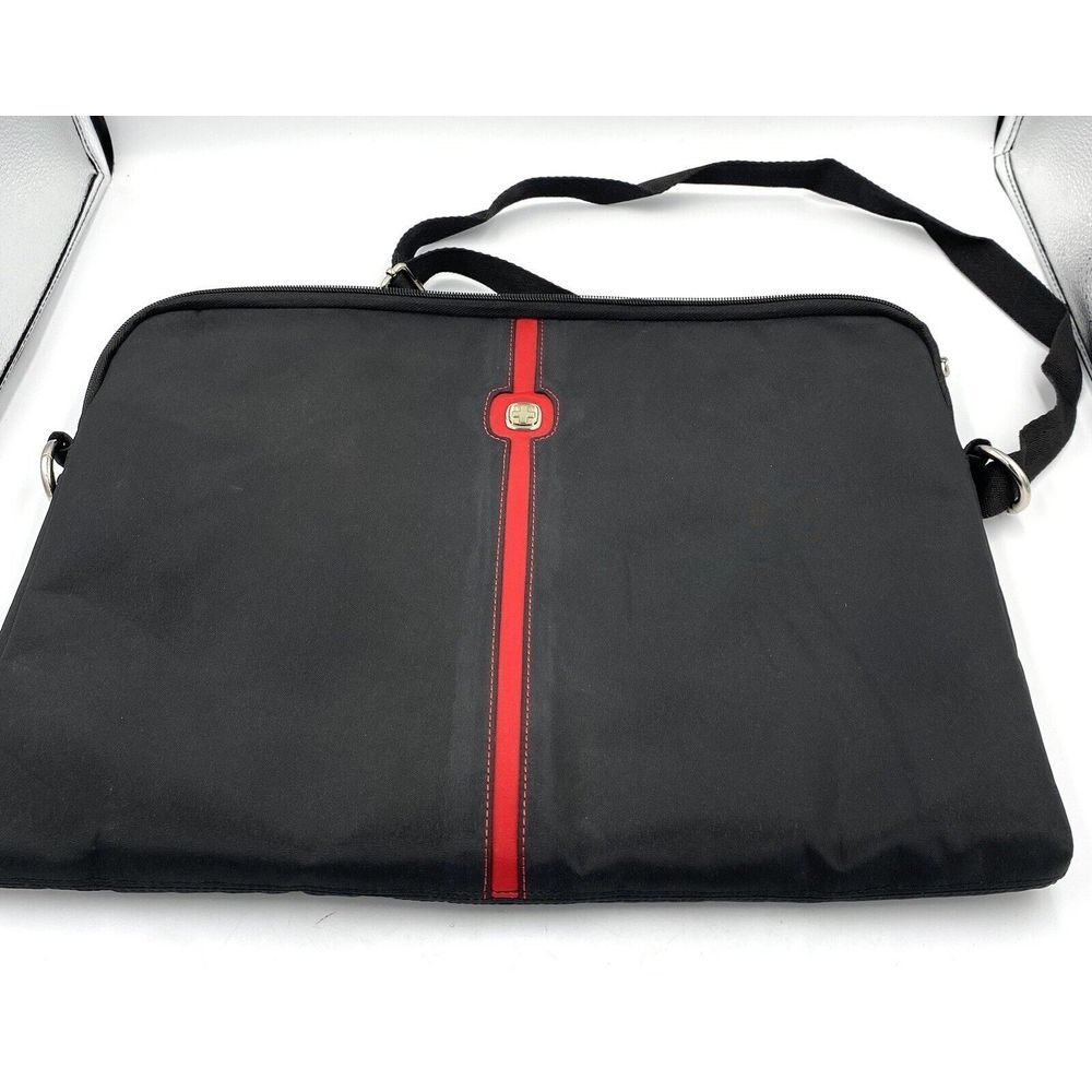 Wenger Swissgear Maya Laptop Sleeve Size 16"‎ Black